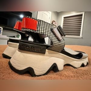 Sorel Kinetic Sandals